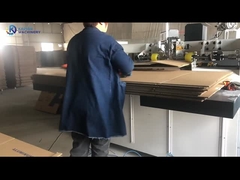 段ボール箱用半自動一枚縫いミシン